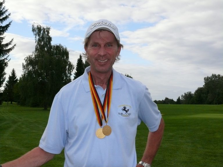 bester Golfer mit Beinbehinderung